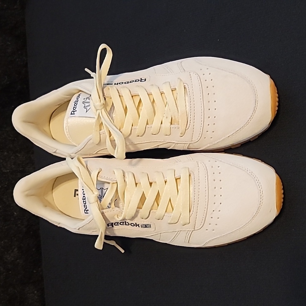 Reebok classics size 11